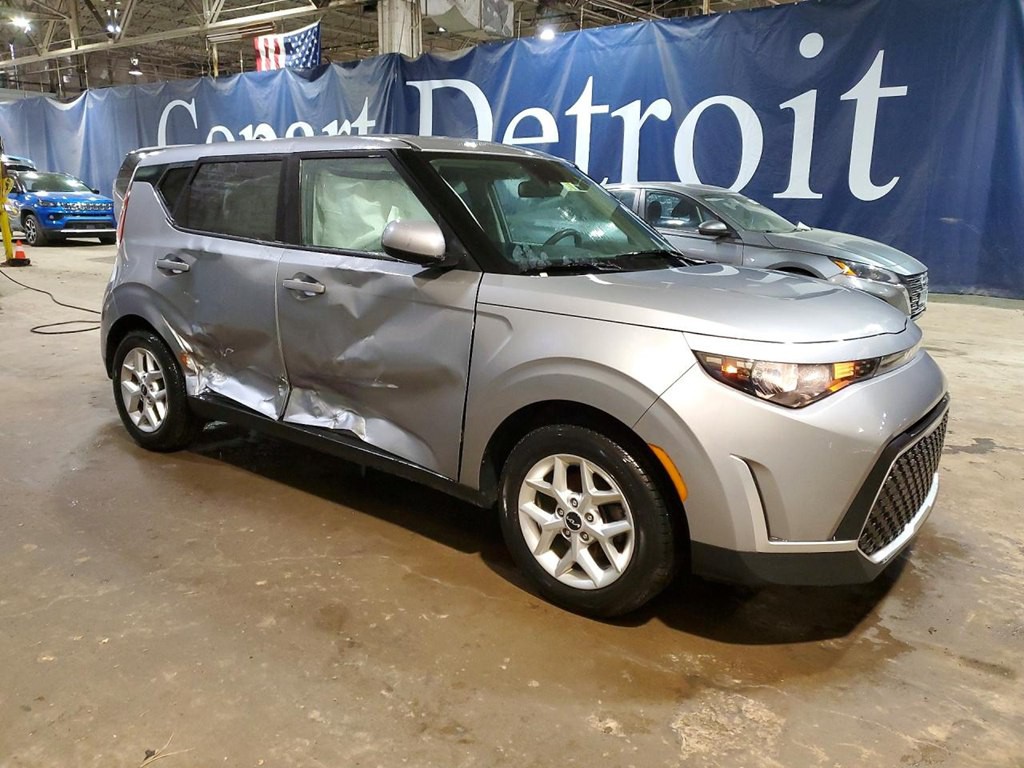 2023 Kia Soul Image 4