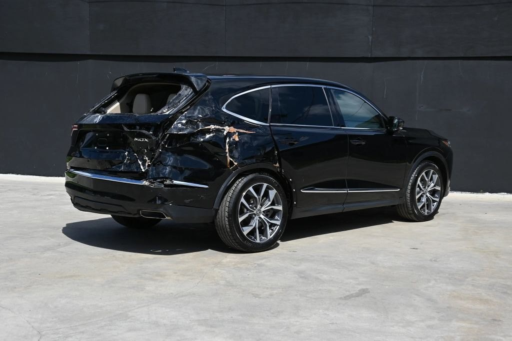 2023 Acura MDX Image 3