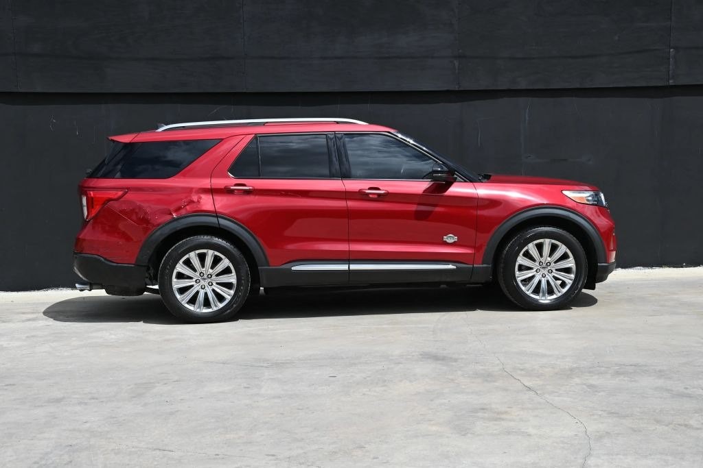 2022 Ford Explorer Image 8