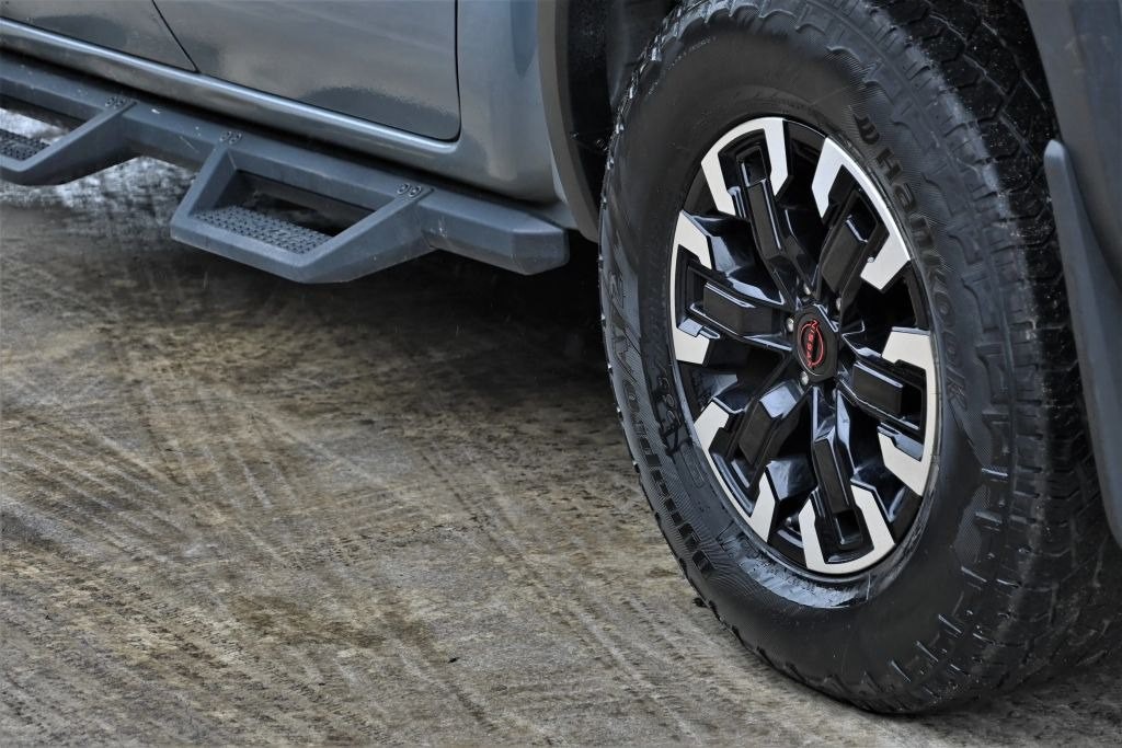 2023 Nissan Frontier Image 7