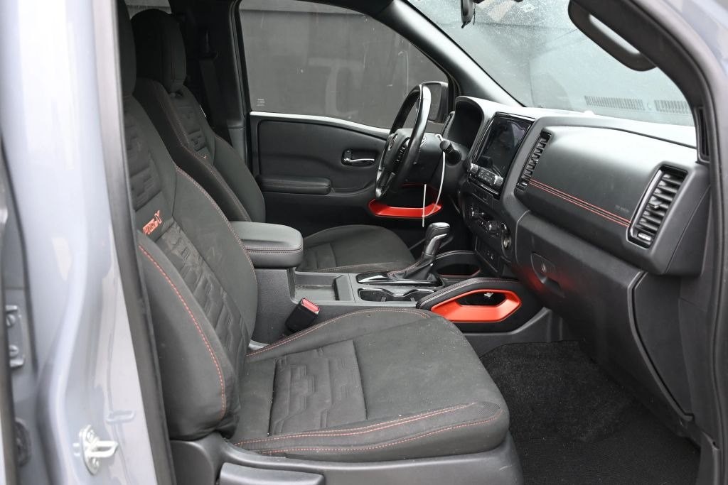 2023 Nissan Frontier Image 15