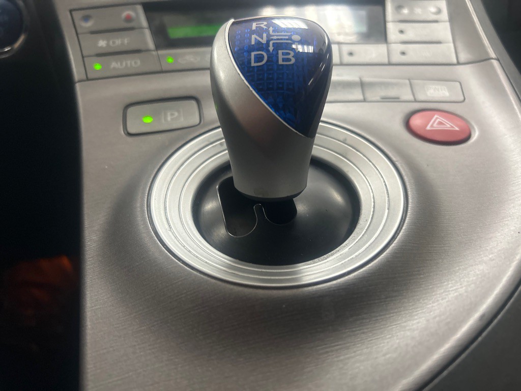 2012 Toyota Prius Image 17