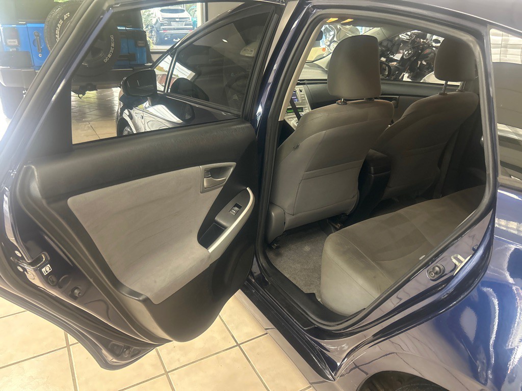 2012 Toyota Prius Image 20