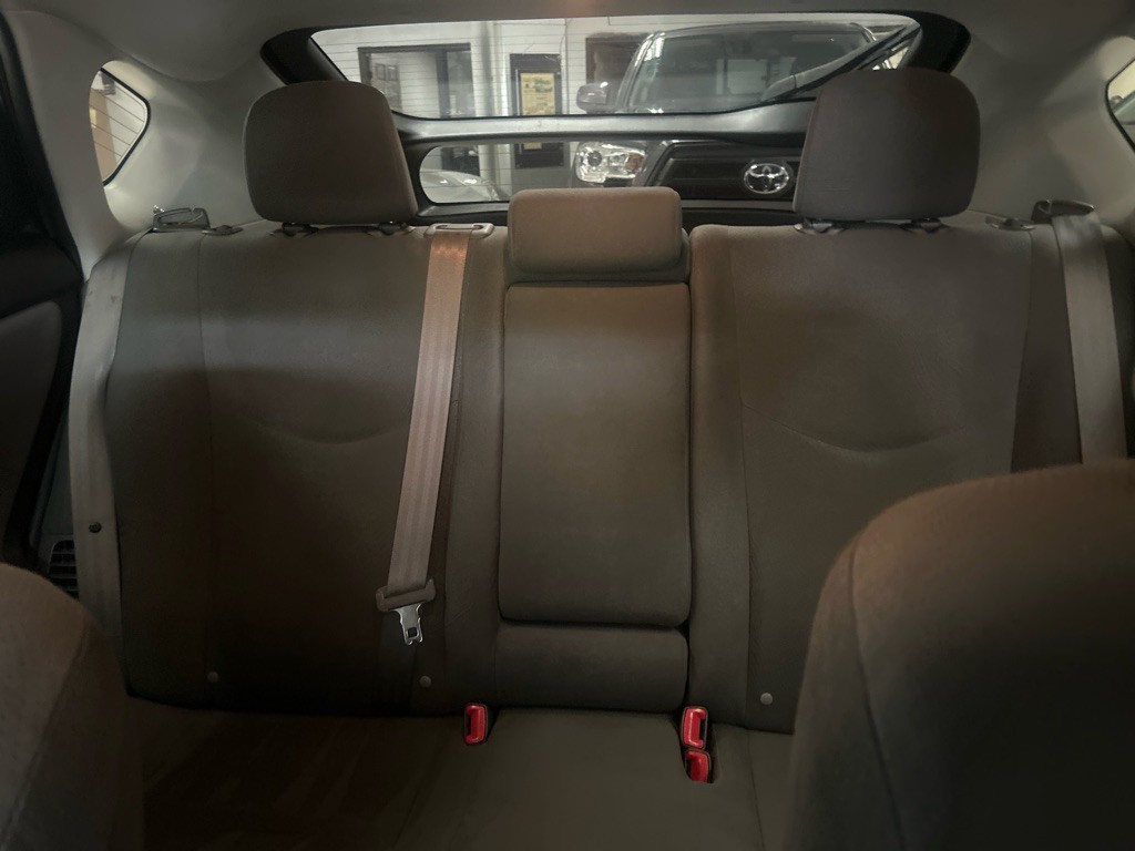 2012 Toyota Prius Image 22