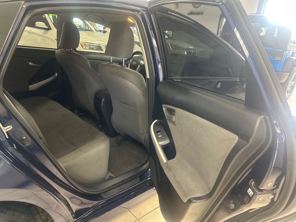 2012 Toyota Prius Image 24