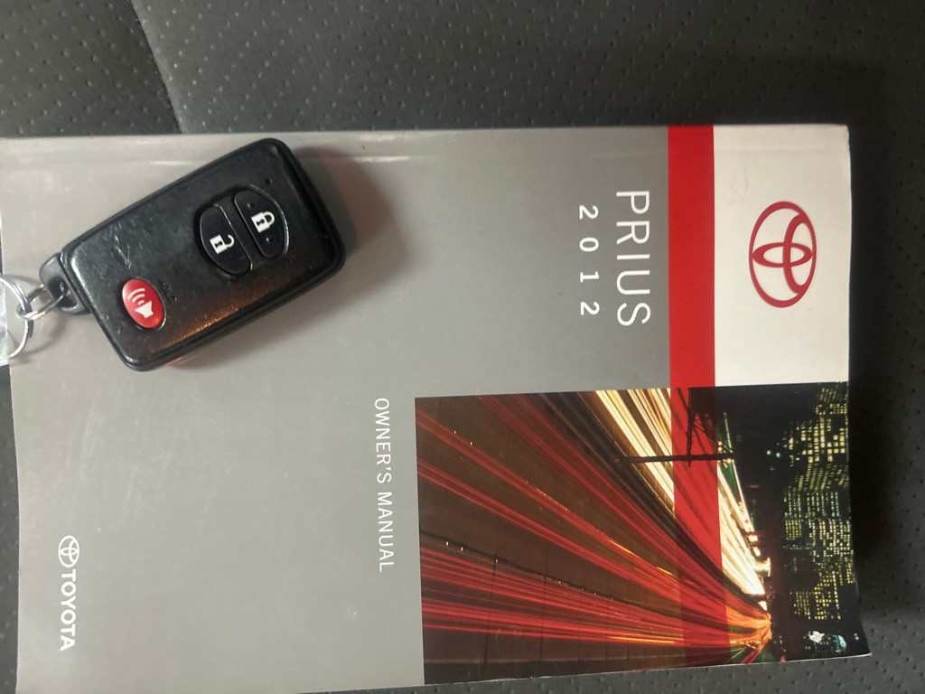 2012 Toyota Prius Image 30