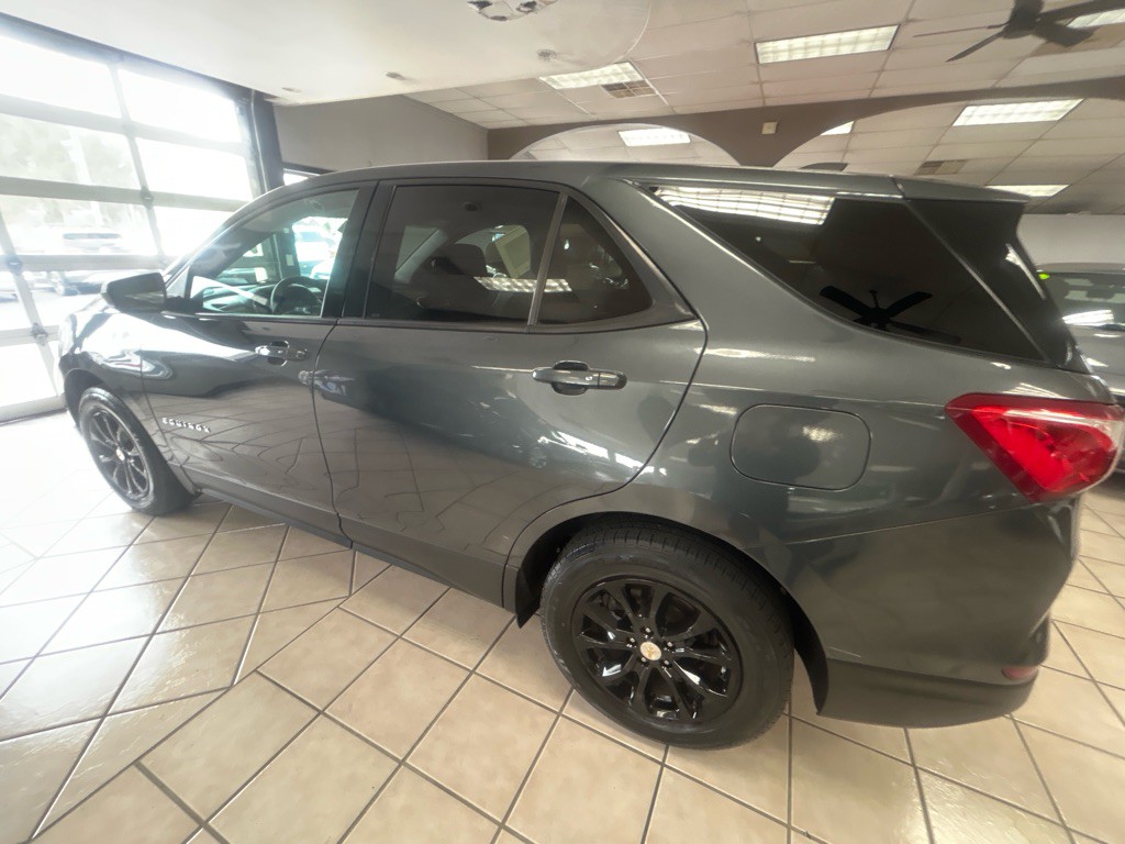 2019 Chevrolet Equinox Image 2