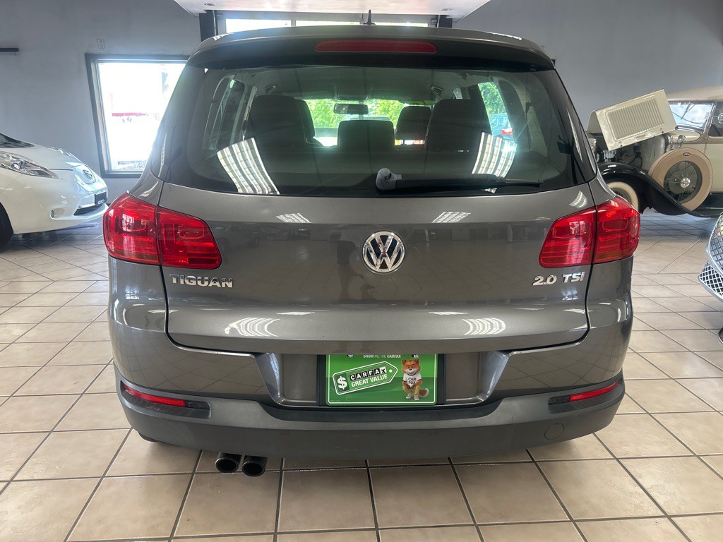 2012 Volkswagen Tiguan Image 3