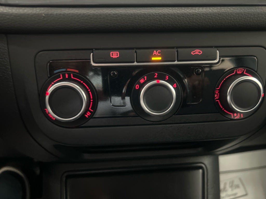 2012 Volkswagen Tiguan Image 16