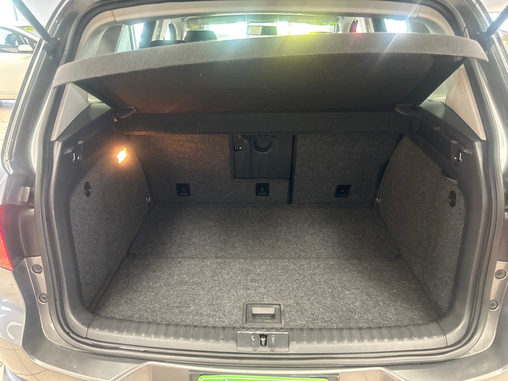 2012 Volkswagen Tiguan Image 24