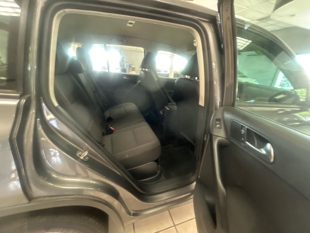 2012 Volkswagen Tiguan Image 27