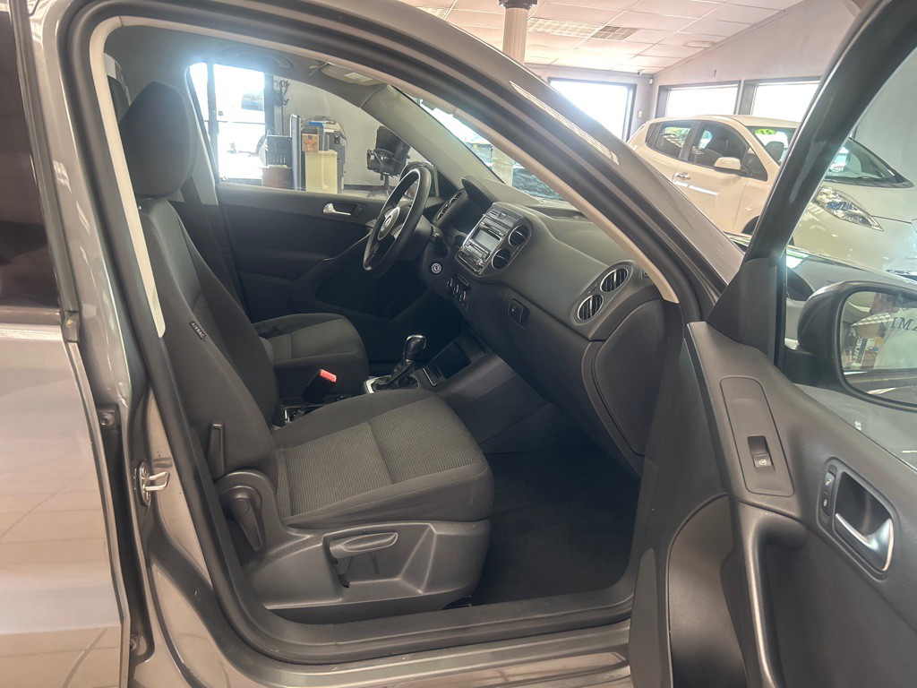 2012 Volkswagen Tiguan Image 29