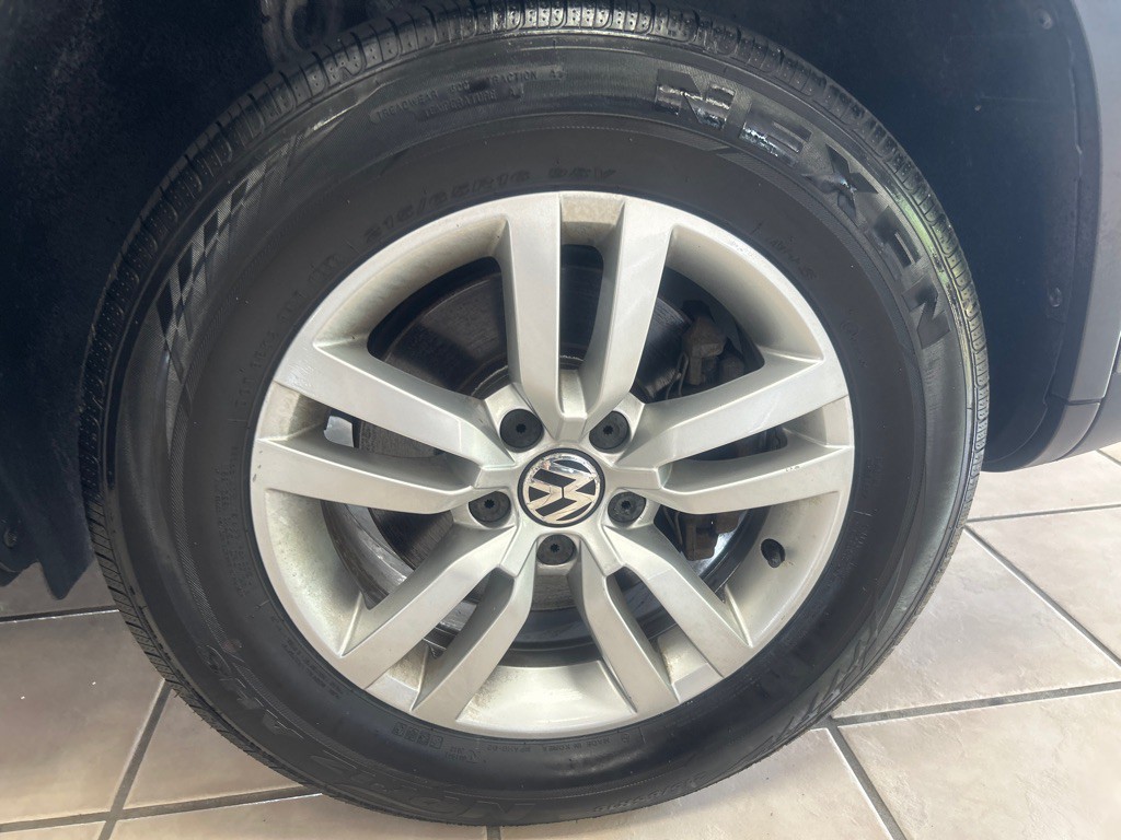 2012 Volkswagen Tiguan Image 30