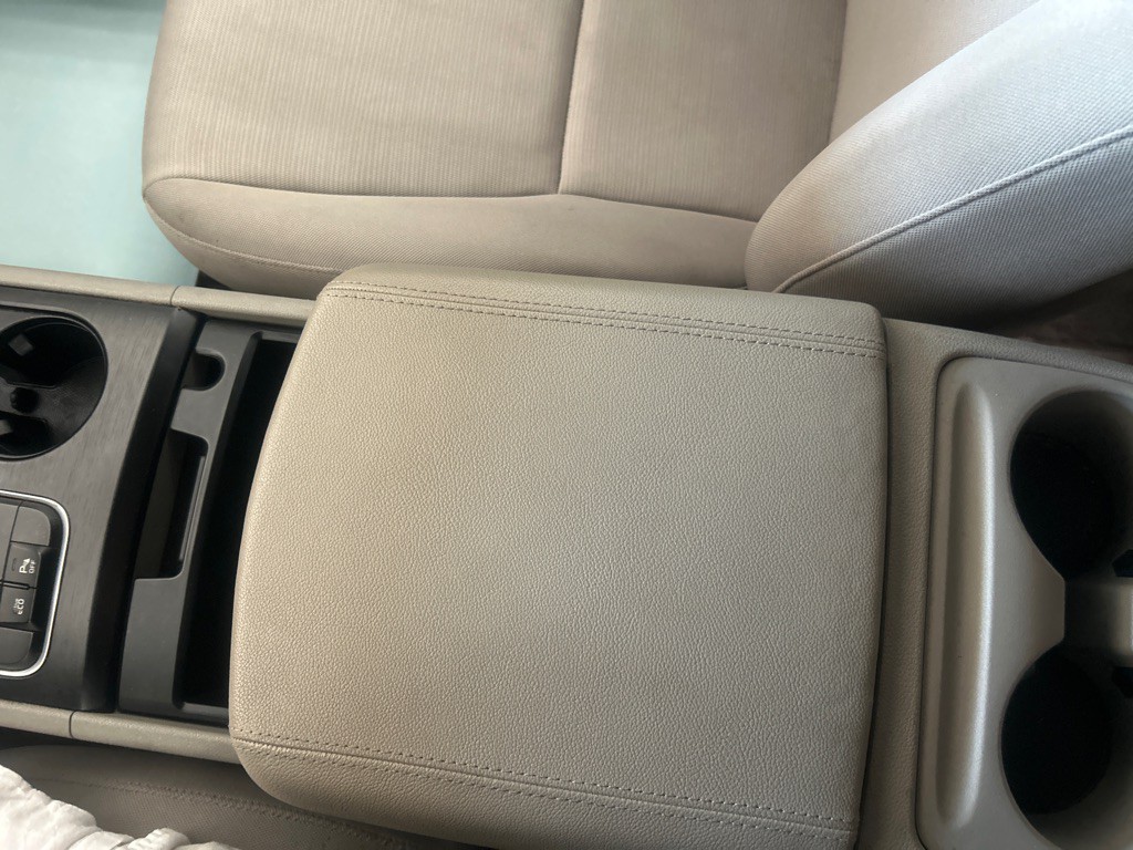 2015 Kia Sedona Image 18