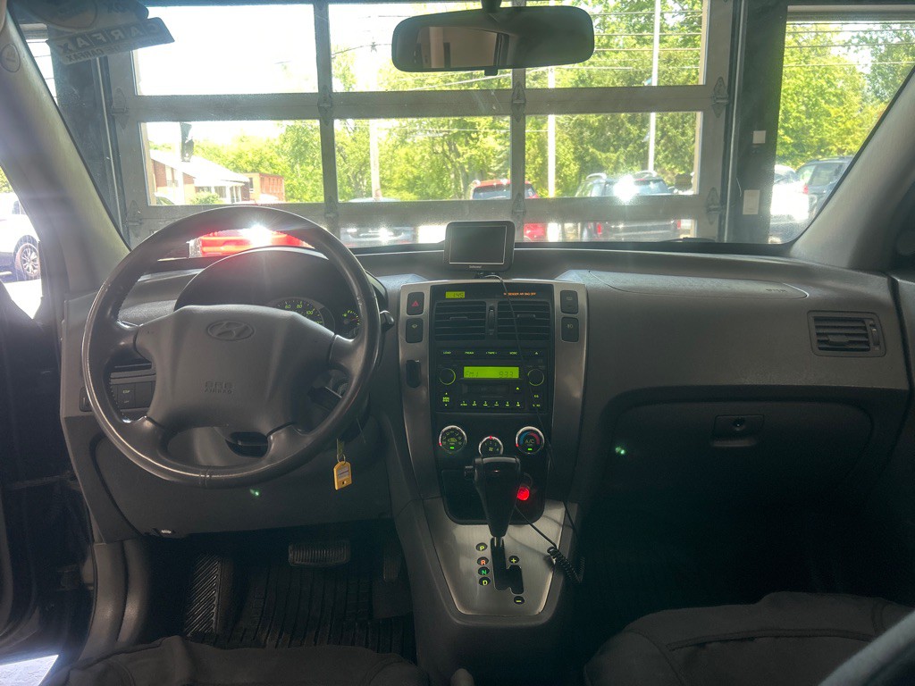 2005 Hyundai Tucson Image 20