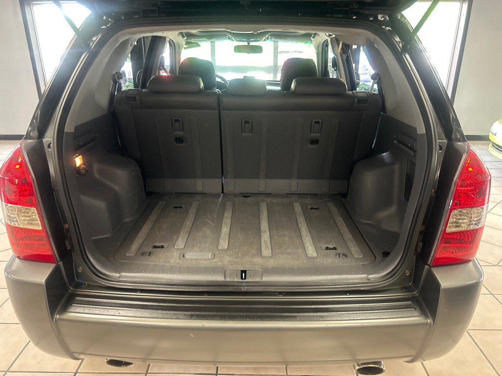 2005 Hyundai Tucson Image 25