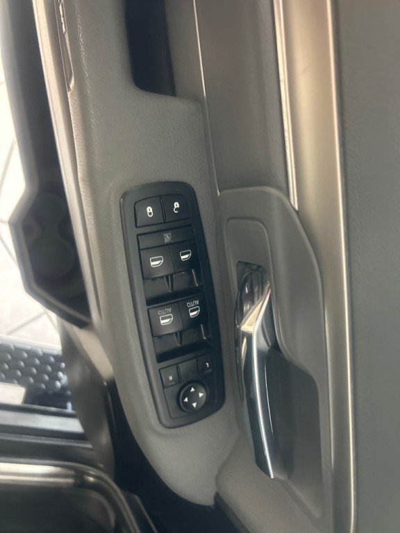 2013 RAM 1500 Image 13