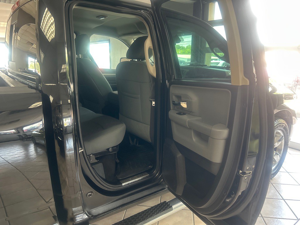 2013 RAM 1500 Image 28