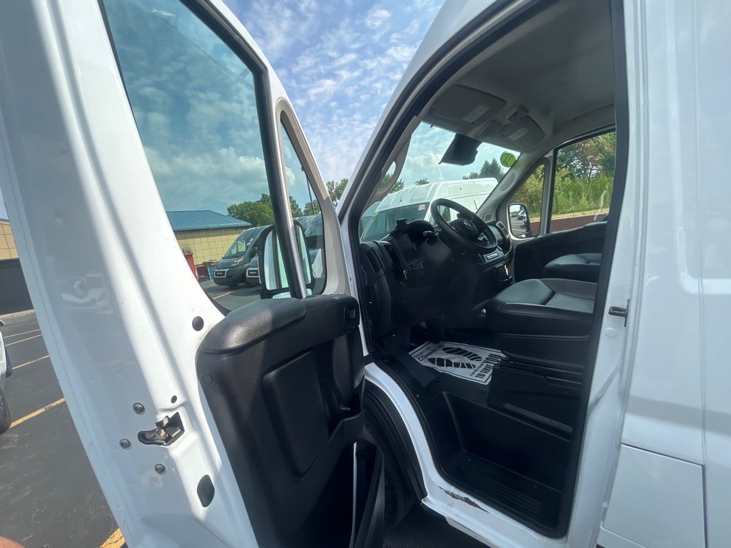2022 RAM Promaster Image 9