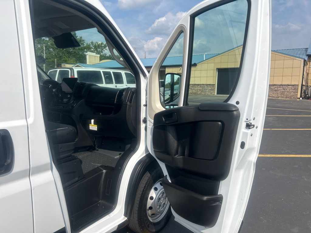 2022 RAM Promaster Image 25