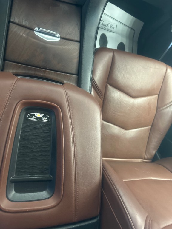 2016 Cadillac Escalade Image 22