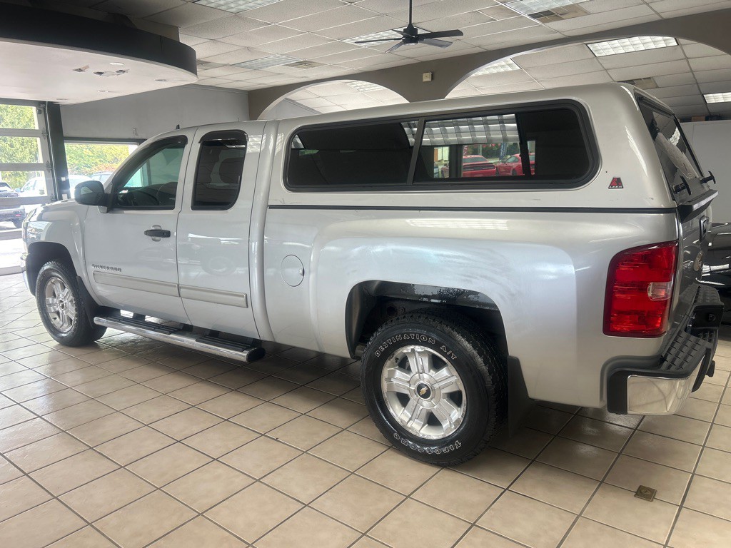 2013 Chevrolet Silverado 1500 Image 2