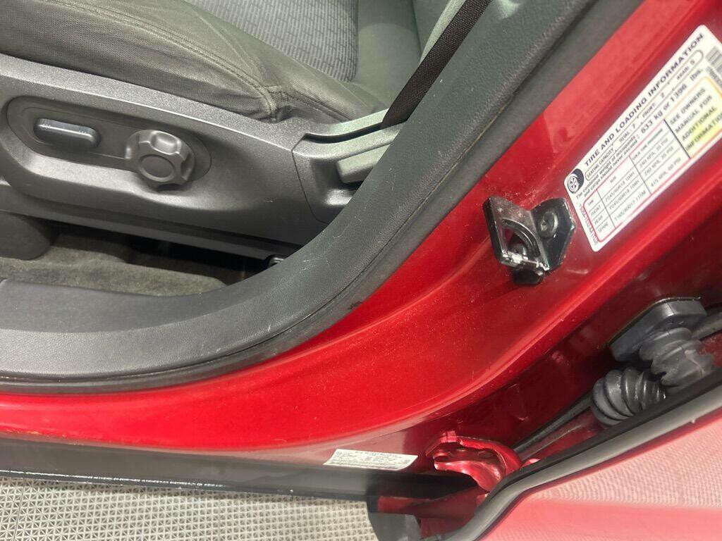 2012 Ford Explorer Image 9