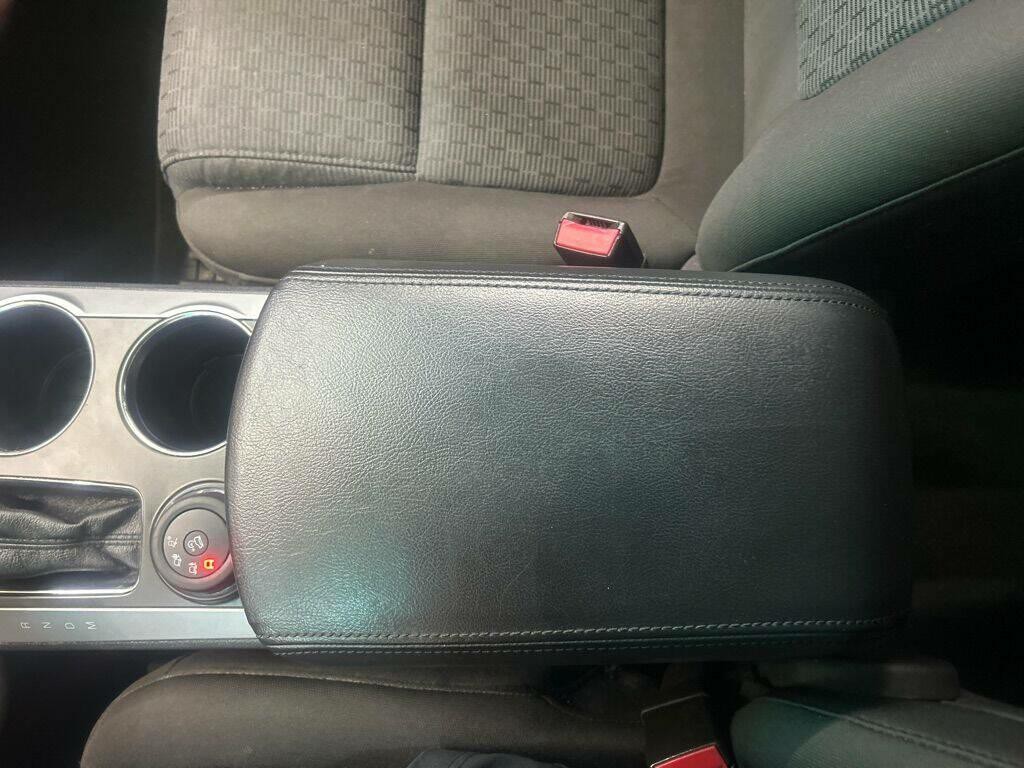 2012 Ford Explorer Image 18