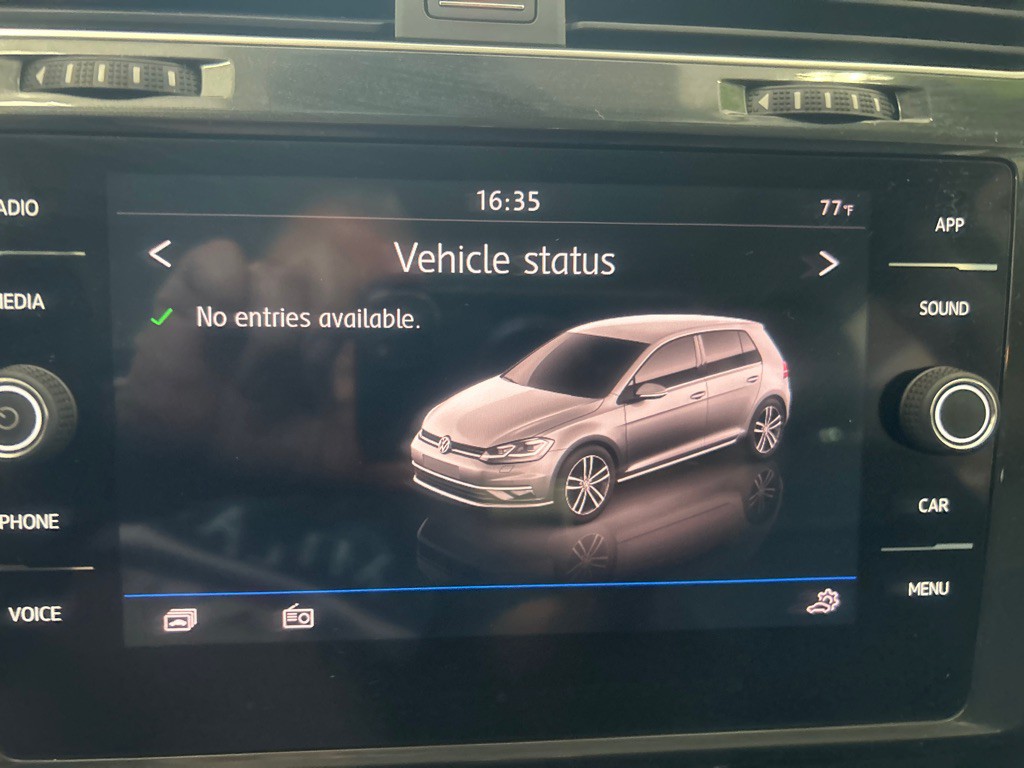 2018 Volkswagen Golf Image 15