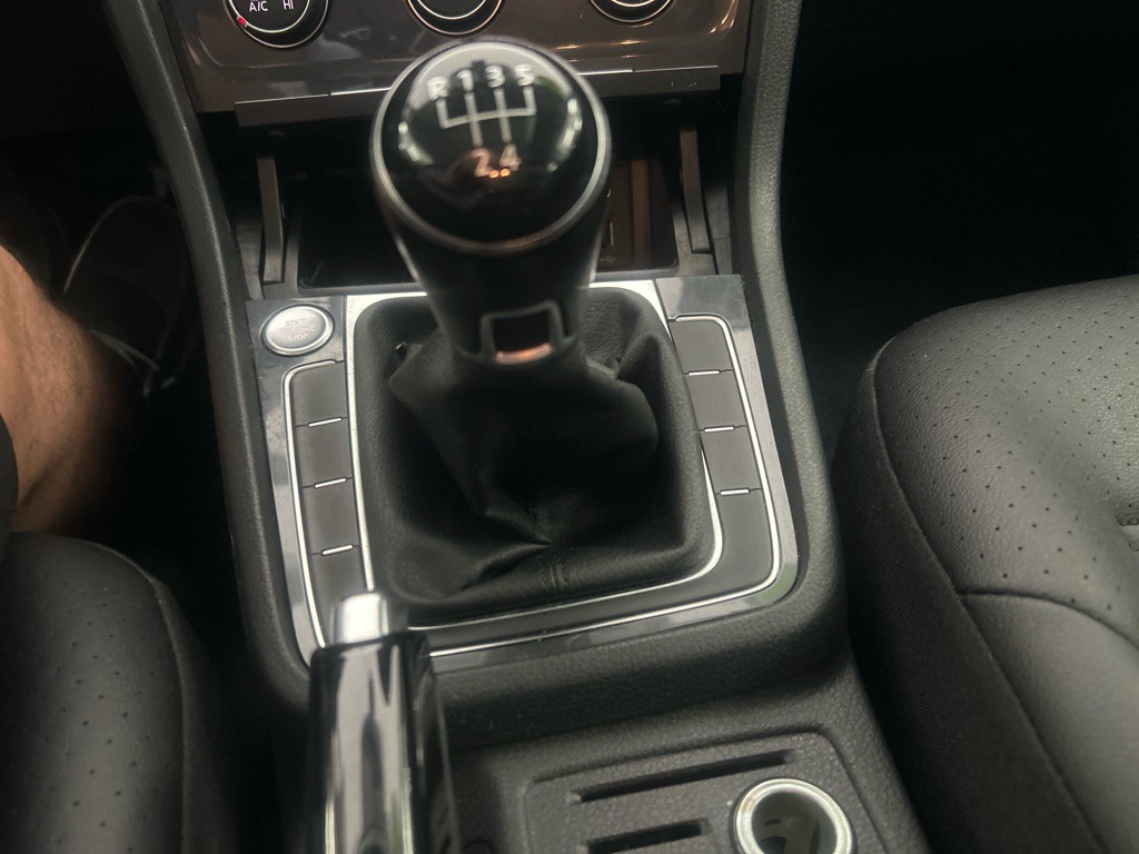 2018 Volkswagen Golf Image 18