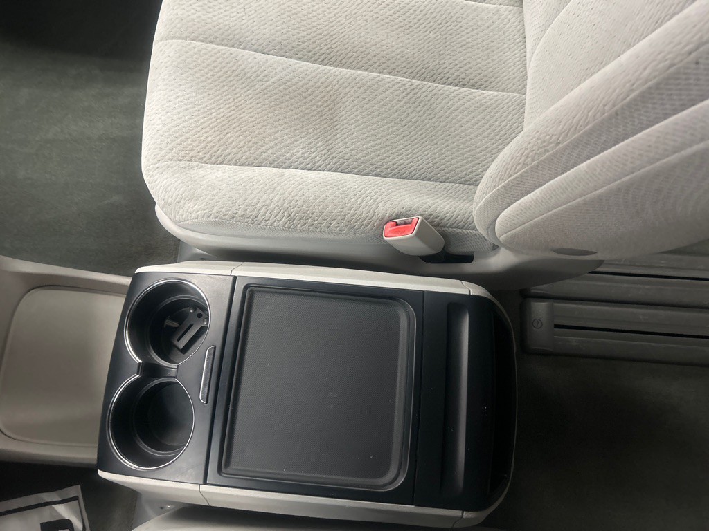 2014 Toyota Sienna Image 19