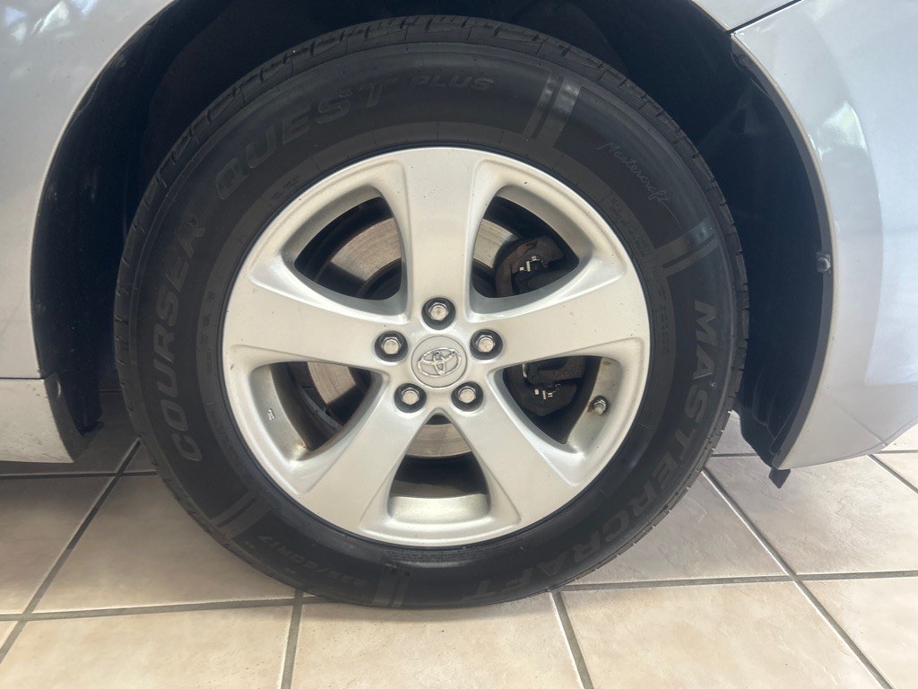 2014 Toyota Sienna Image 30