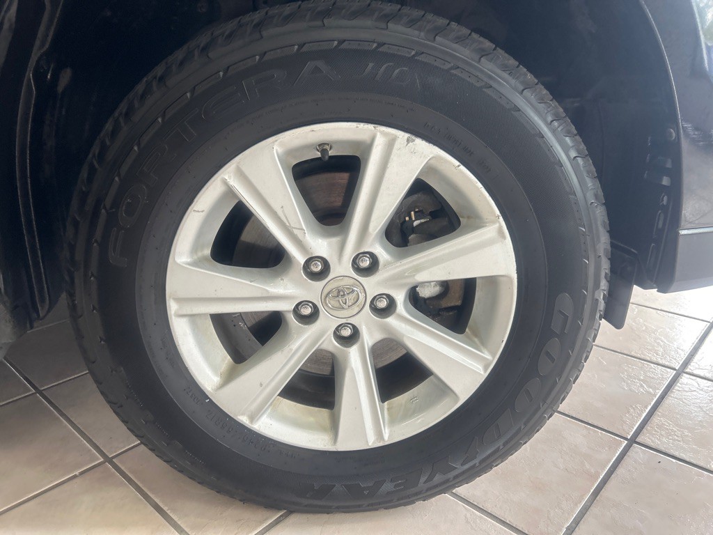2012 Toyota Highlander Image 29