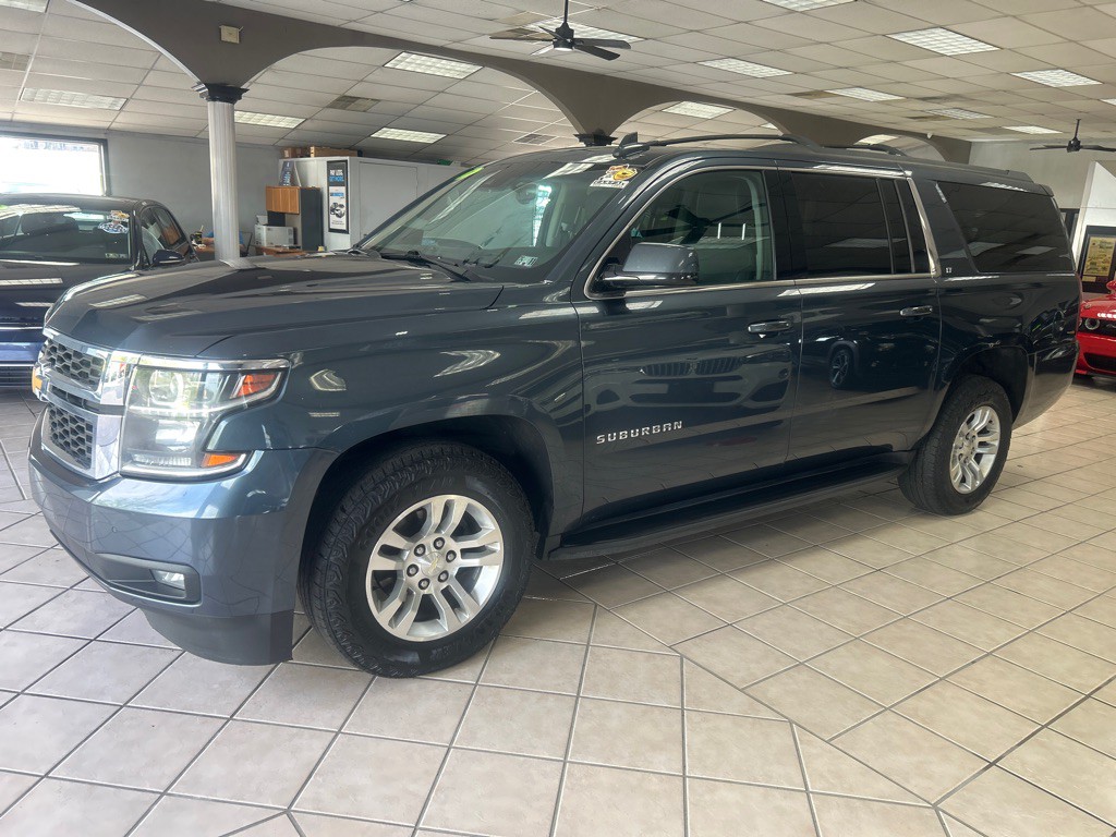 2020 Chevrolet Suburban Image 1
