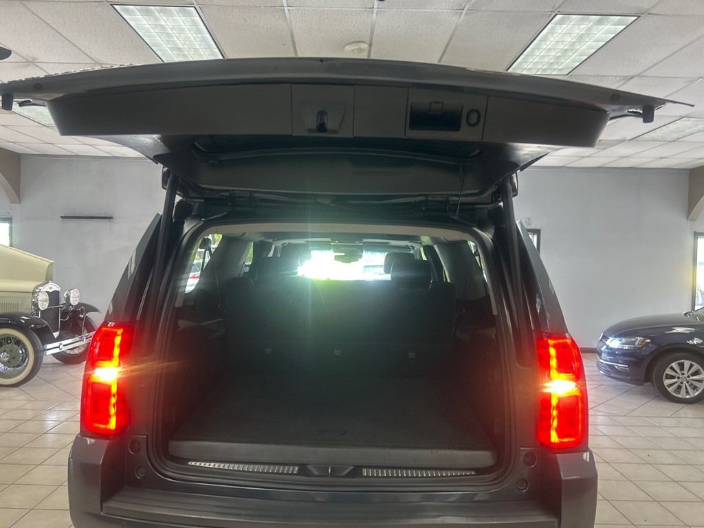 2020 Chevrolet Suburban Image 25