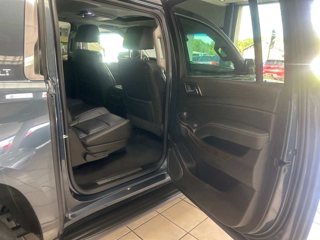 2020 Chevrolet Suburban Image 27