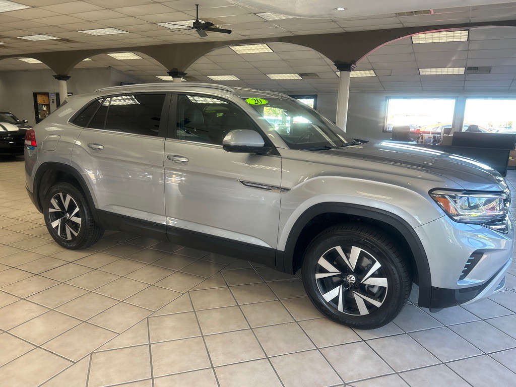 2020 Volkswagen Atlas Cross Sport Image 5