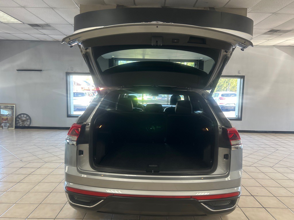 2020 Volkswagen Atlas Cross Sport Image 23