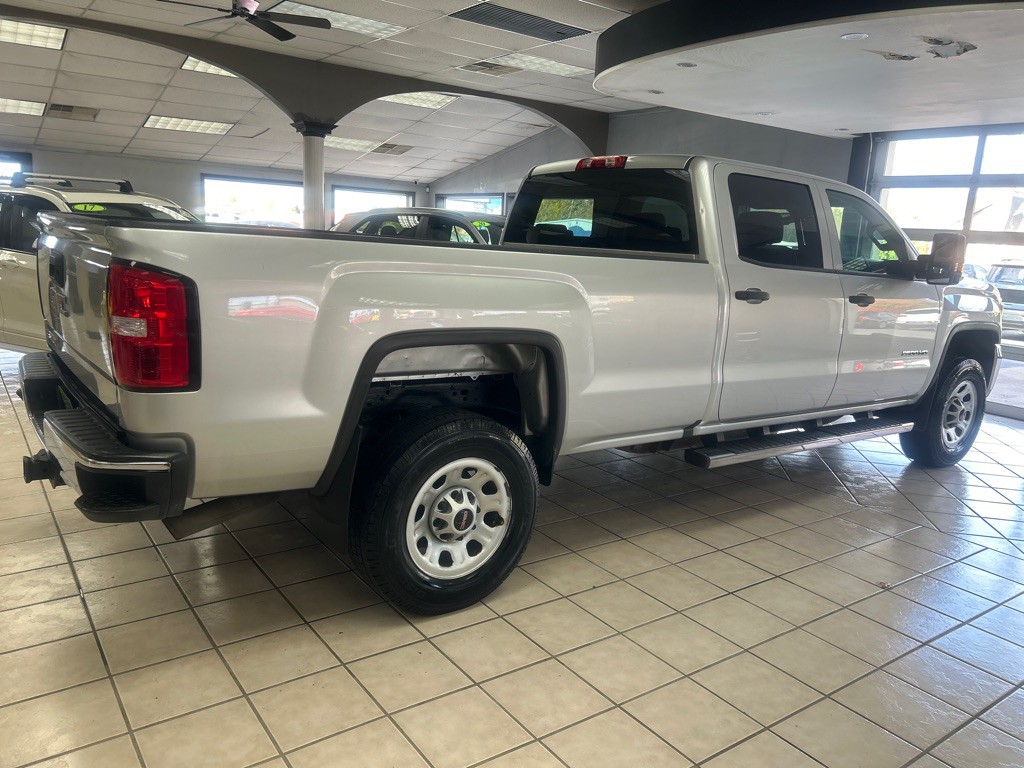 2018 GMC Sierra 2500 Image 4