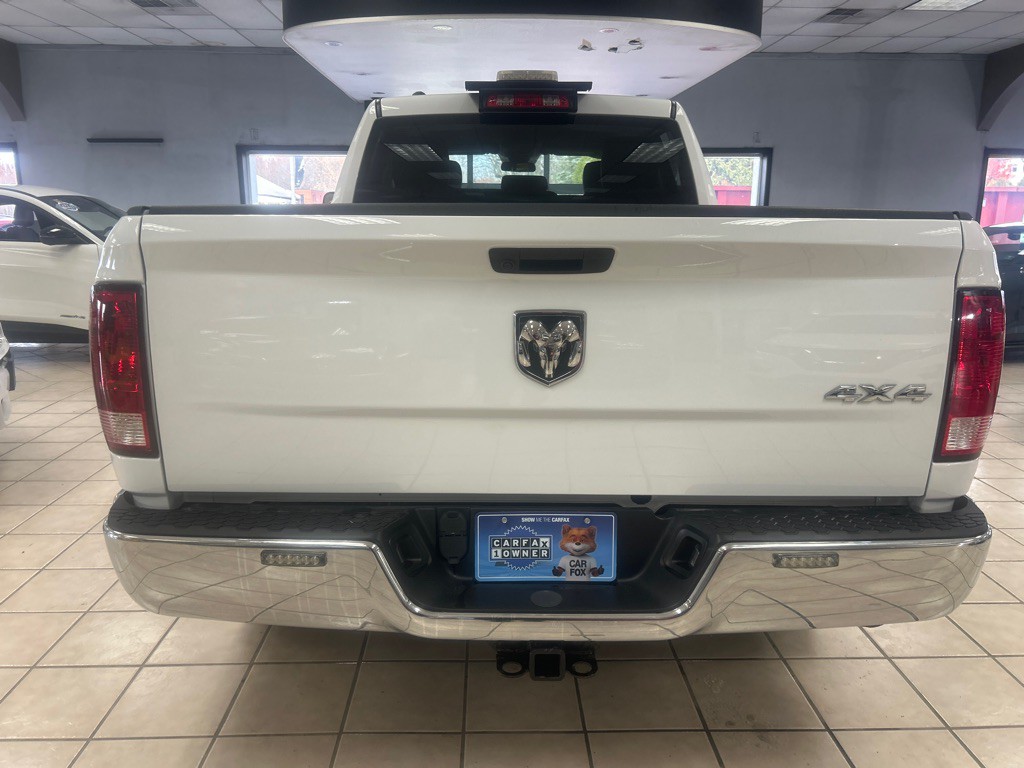 2021 RAM 1500 Image 3