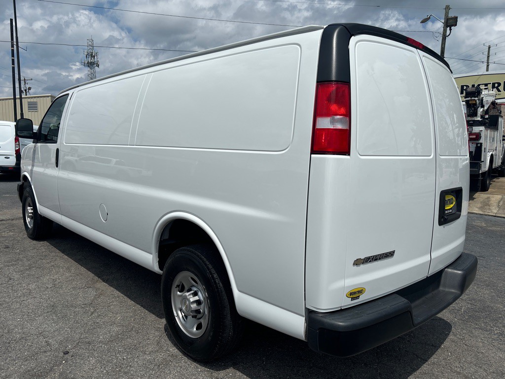 2023 Chevrolet Silverado 2500 Image 3