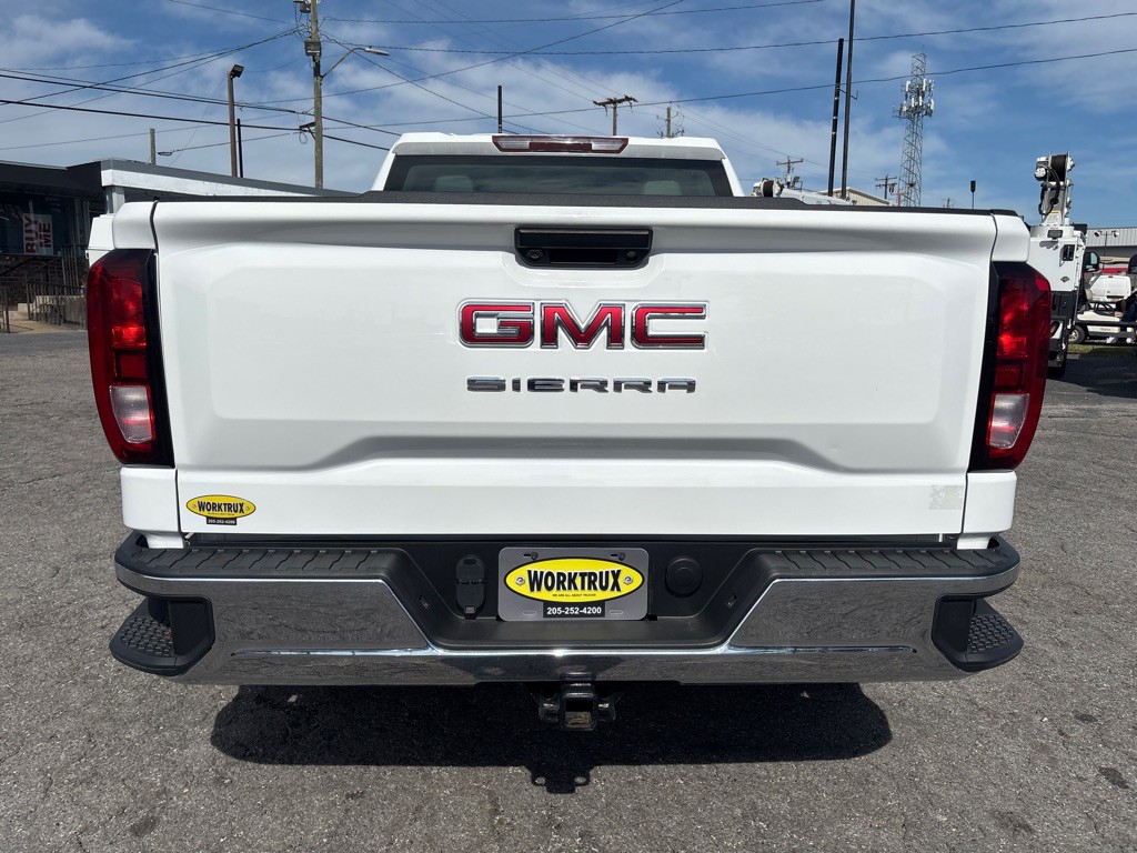 2024 GMC Sierra Image 4