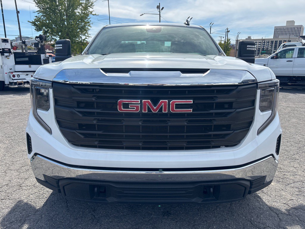 2024 GMC Sierra Image 8
