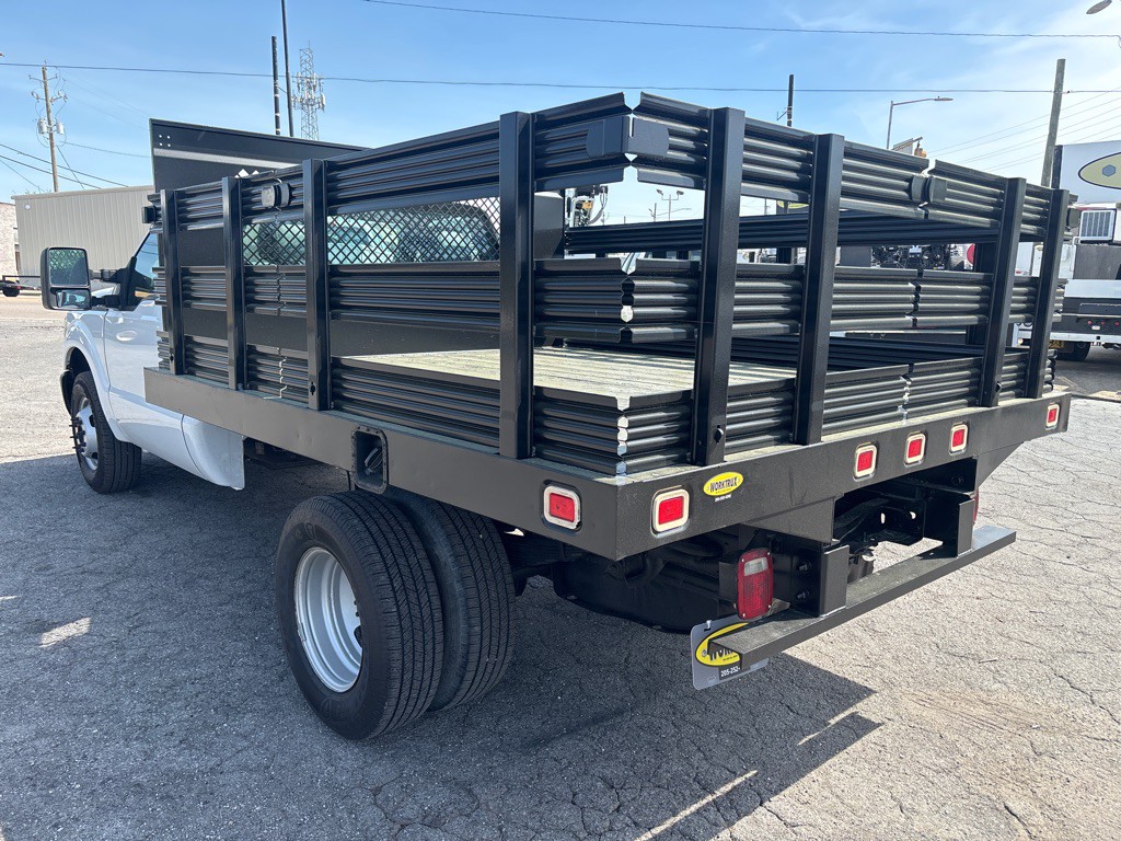 2015 Ford F-350 Image 3