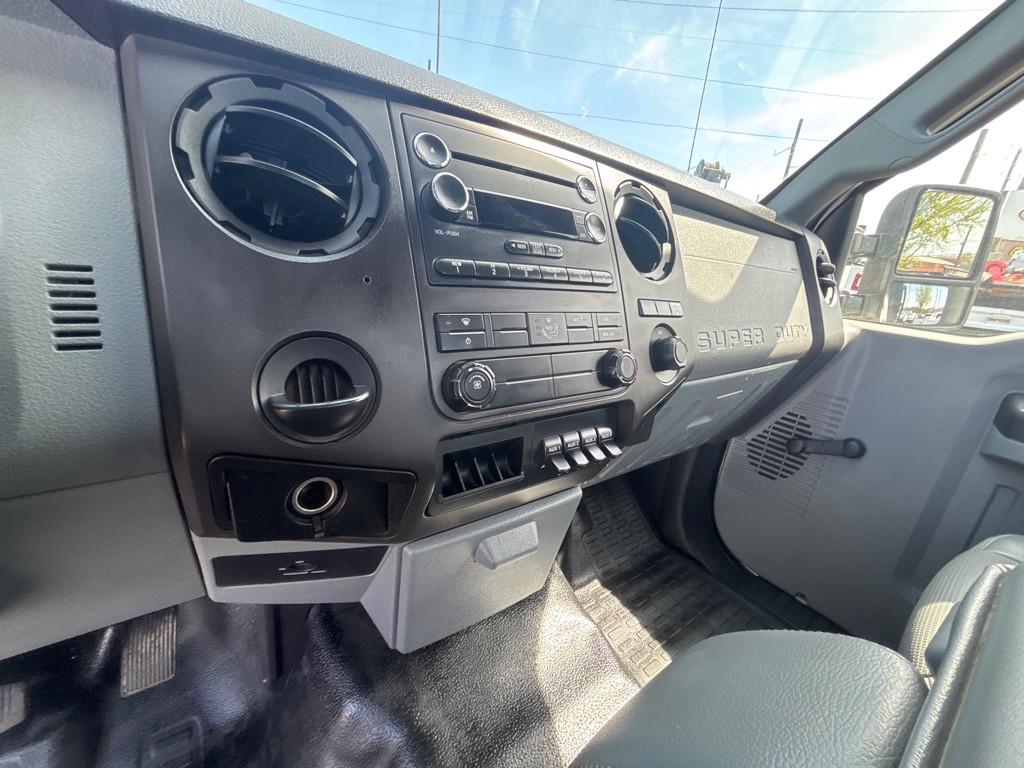 2015 Ford F-350 Image 11