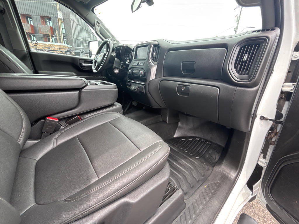 2023 Chevrolet C/K 3500 Image 19