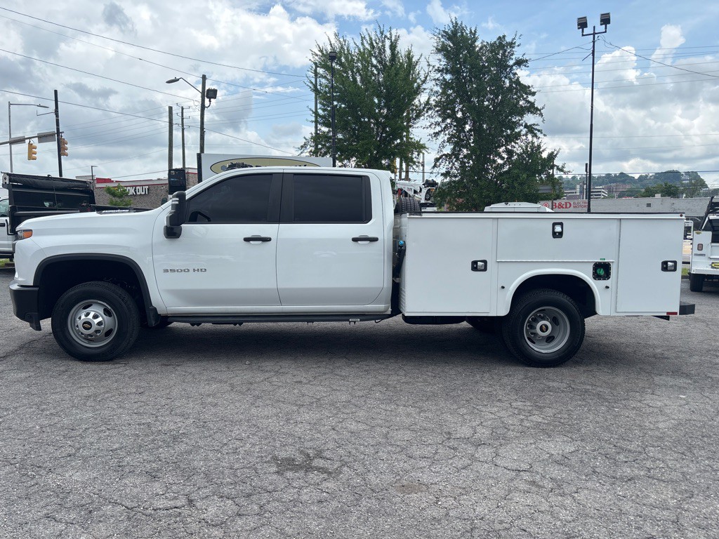 2023 Chevrolet C/K 3500 Image 2