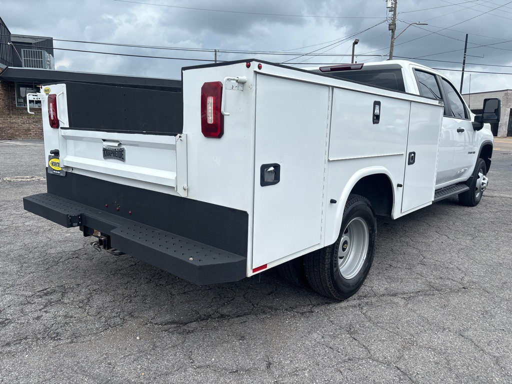 2023 Chevrolet C/K 3500 Image 5