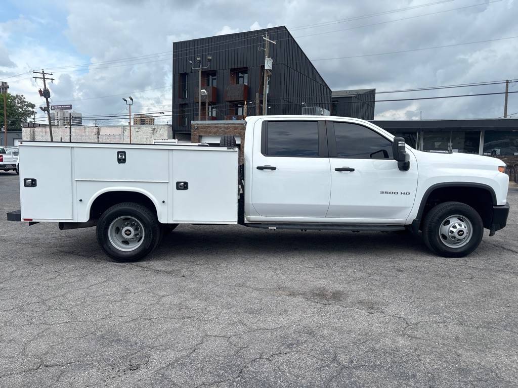 2023 Chevrolet C/K 3500 Image 6