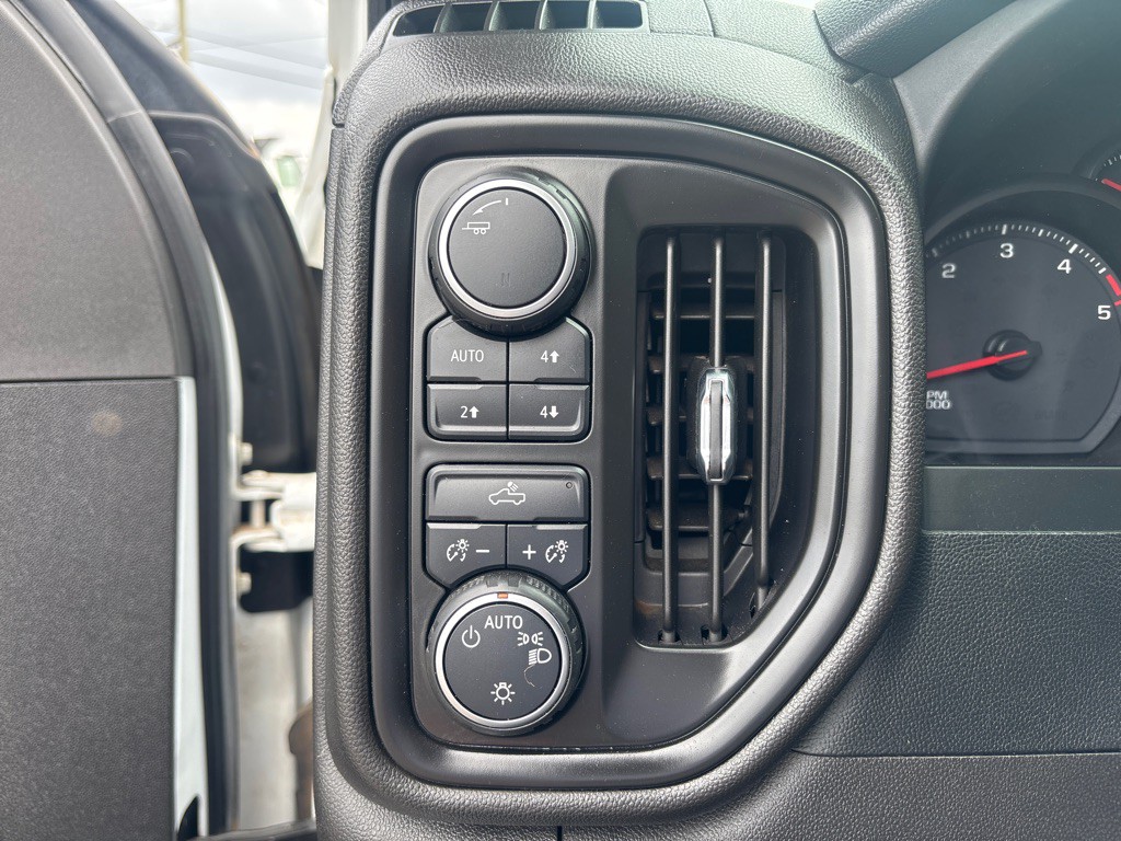 2023 Chevrolet C/K 3500 Image 14